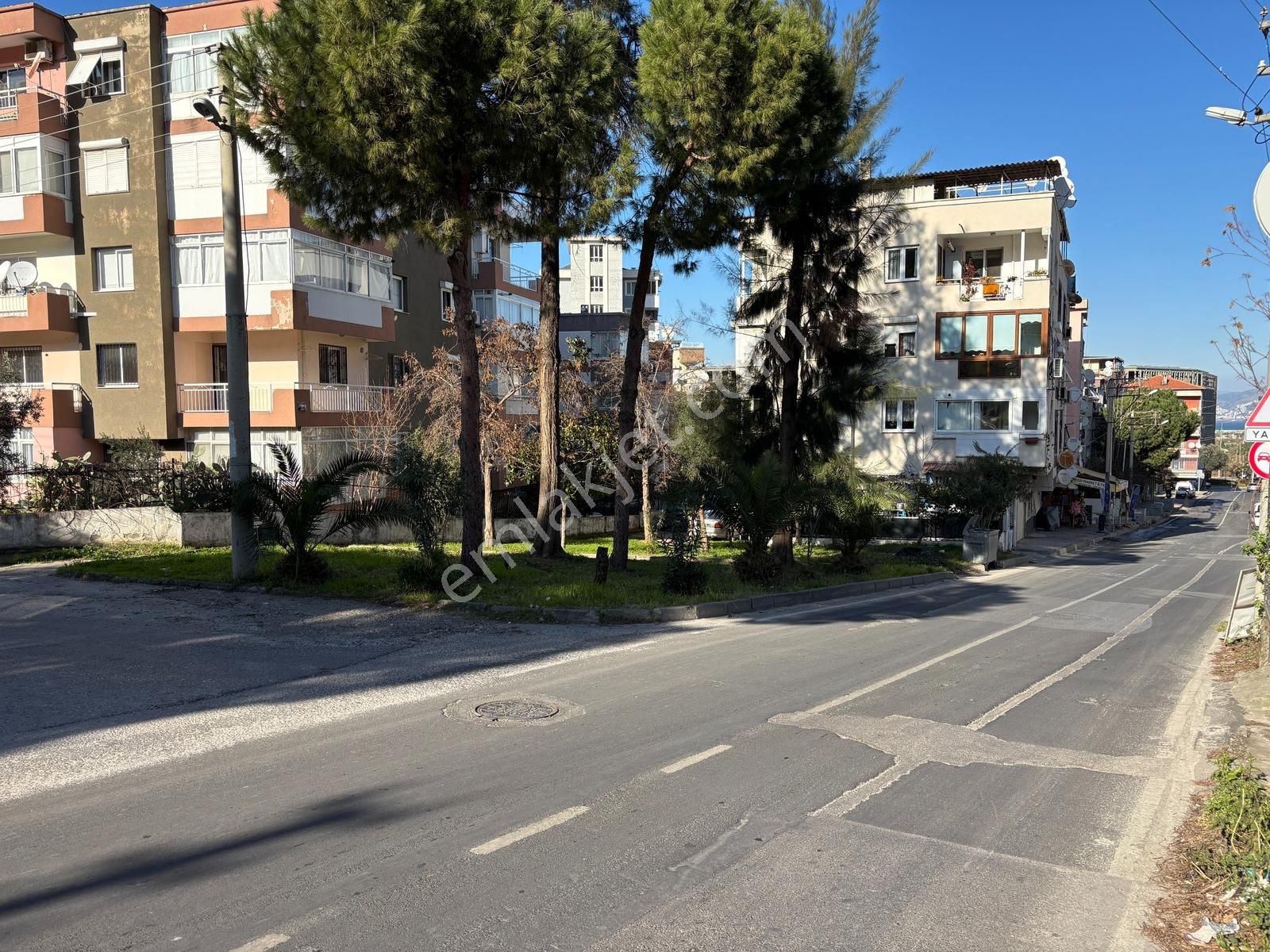 İzmir Narlıderede 45 M2 + 20 M2 Ön Kullanımlı Kiralık Dükkan - Görsel 4