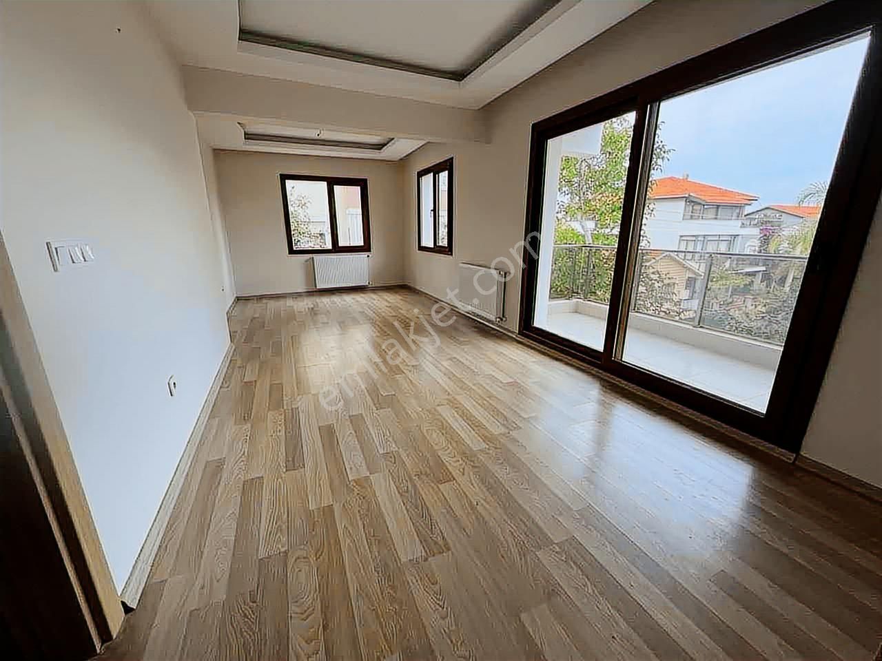 Narlıdere Limanreis Mah'de Sahile 3 Dk Lık Mesefade 3+1 Daire - Görsel 15