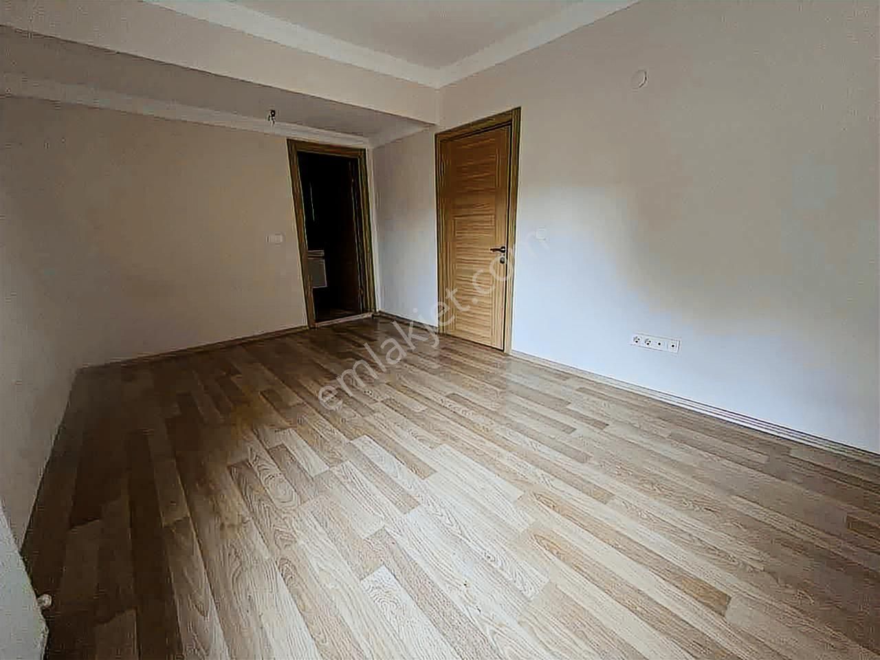 Narlıdere Limanreis Mah'de Sahile 3 Dk Lık Mesefade 3+1 Daire - Görsel 19