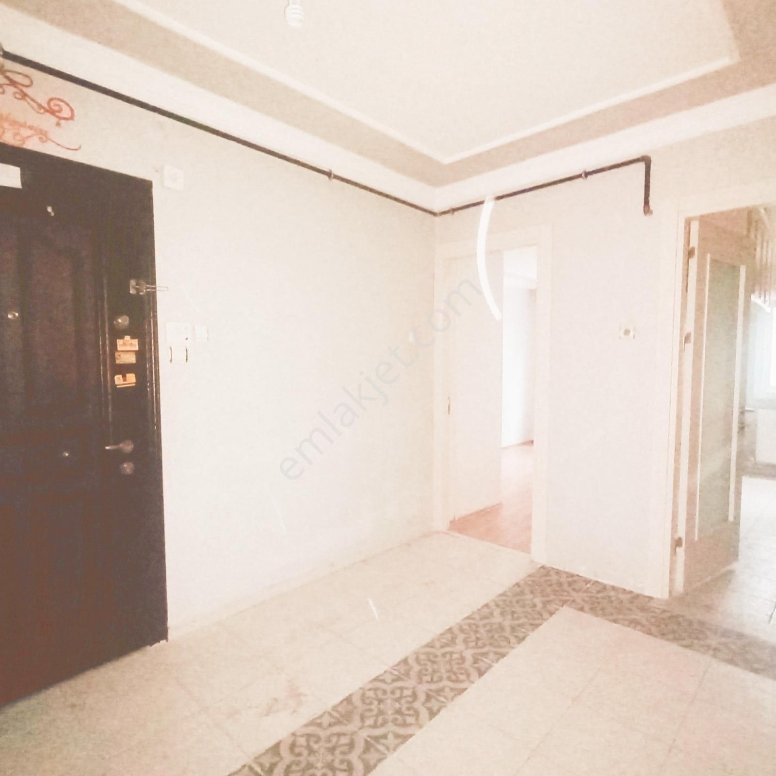 Konak 2.karantina'da 115 M2 Çift Wc 3+1 Daire - Görsel 11