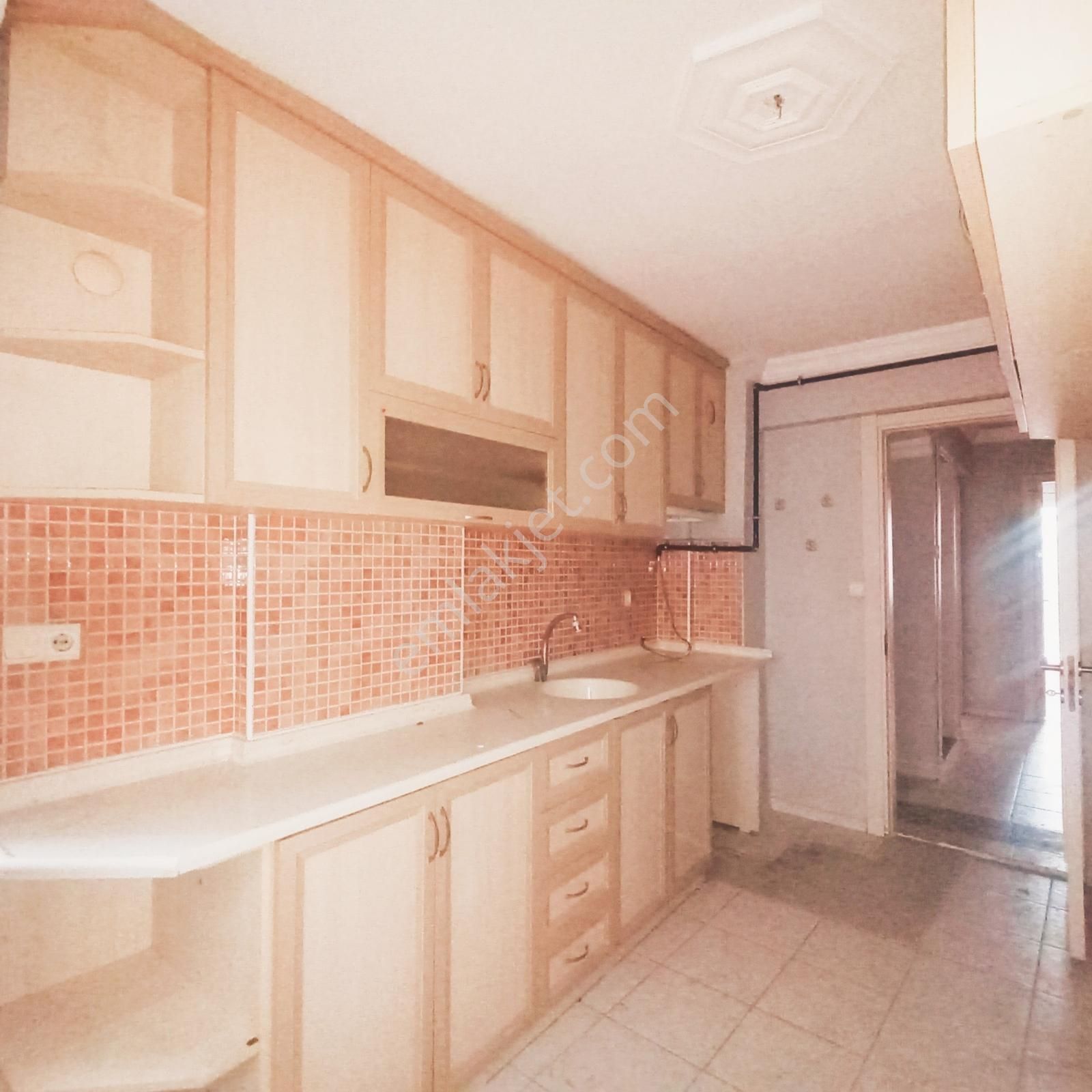 Konak 2.karantina'da 115 M2 Çift Wc 3+1 Daire - Görsel 5