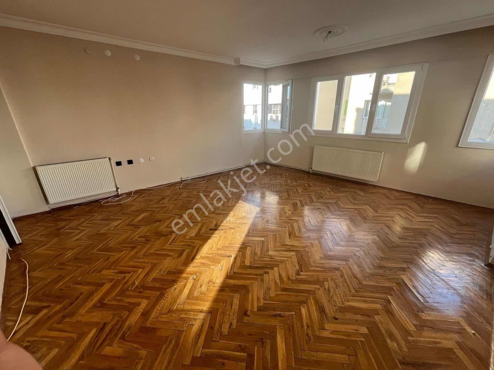Balçova Korutürk Mah'de Geniş 3+1 Kiralık Daire - Görsel 27