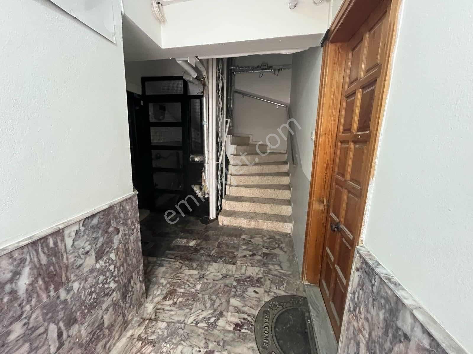 Balçova Korutürk Mah'de Geniş 3+1 Kiralık Daire - Görsel 20