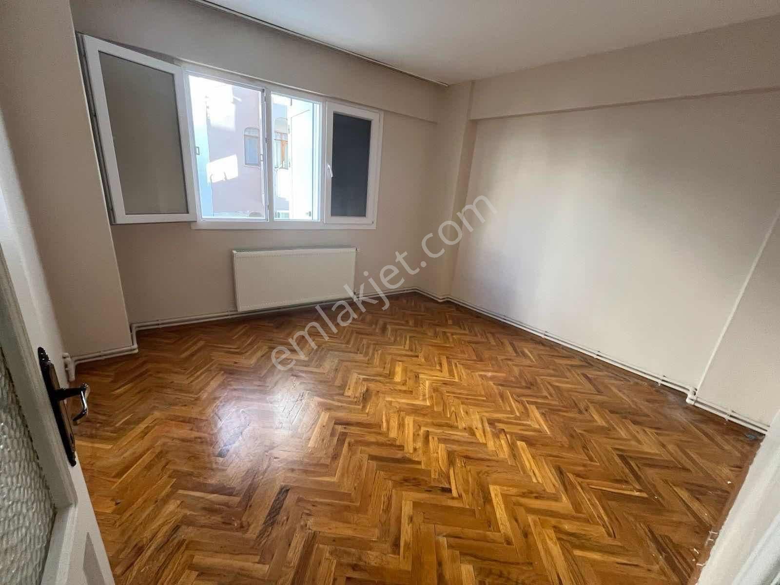 Balçova Korutürk Mah'de Geniş 3+1 Kiralık Daire - Görsel 3