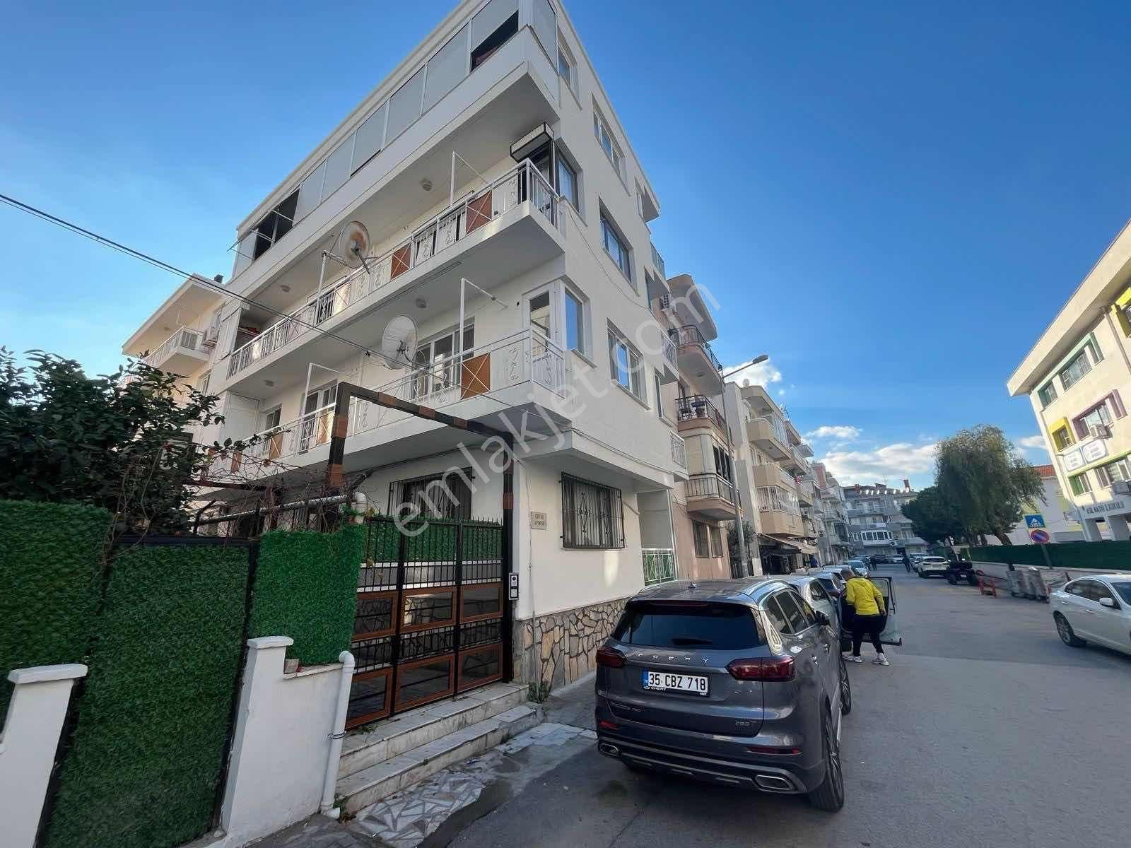 Balçova Korutürk Mah'de Geniş 3+1 Kiralık Daire - Görsel 13
