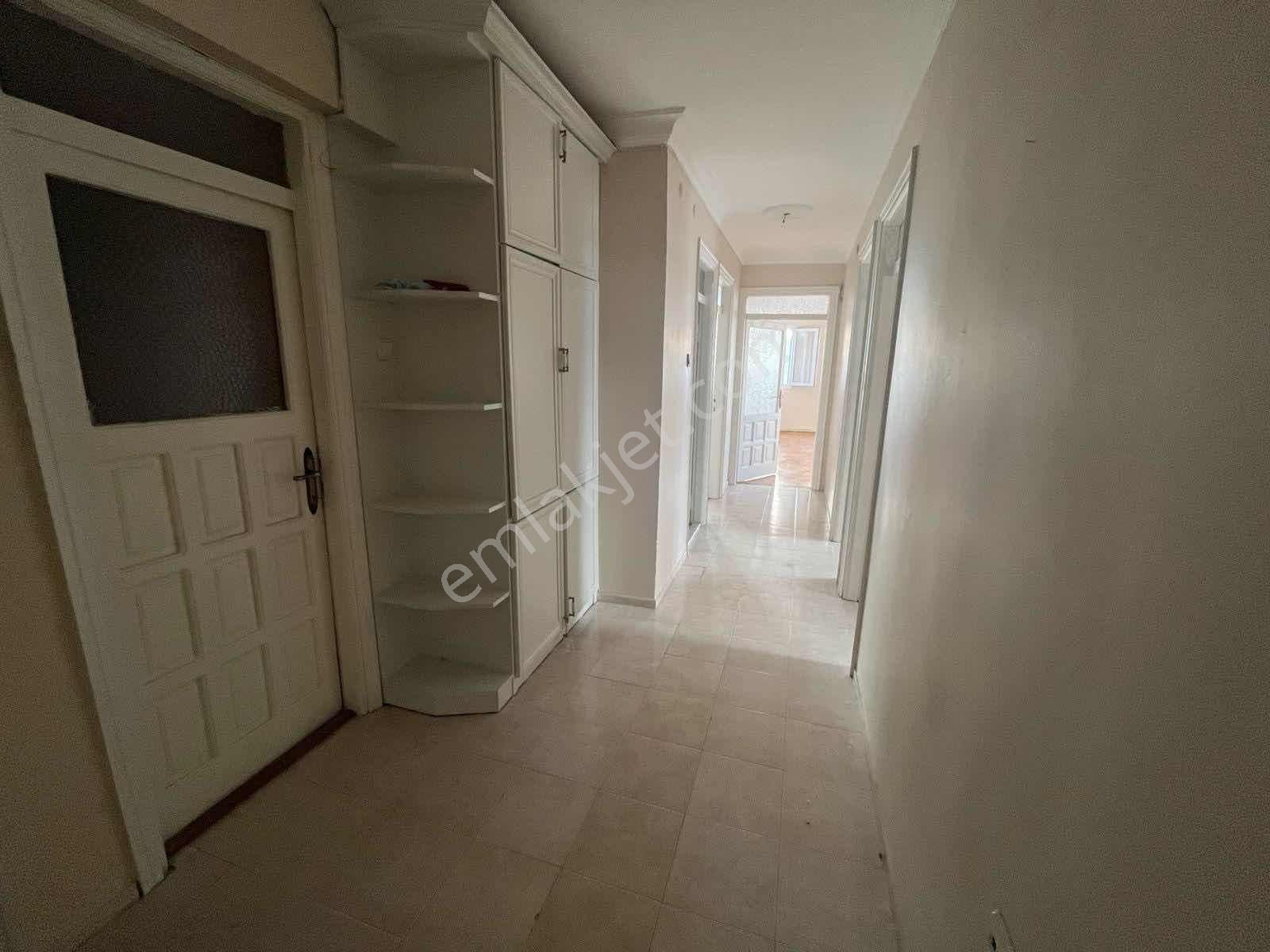 Balçova Korutürk Mah'de Geniş 3+1 Kiralık Daire - Görsel 21
