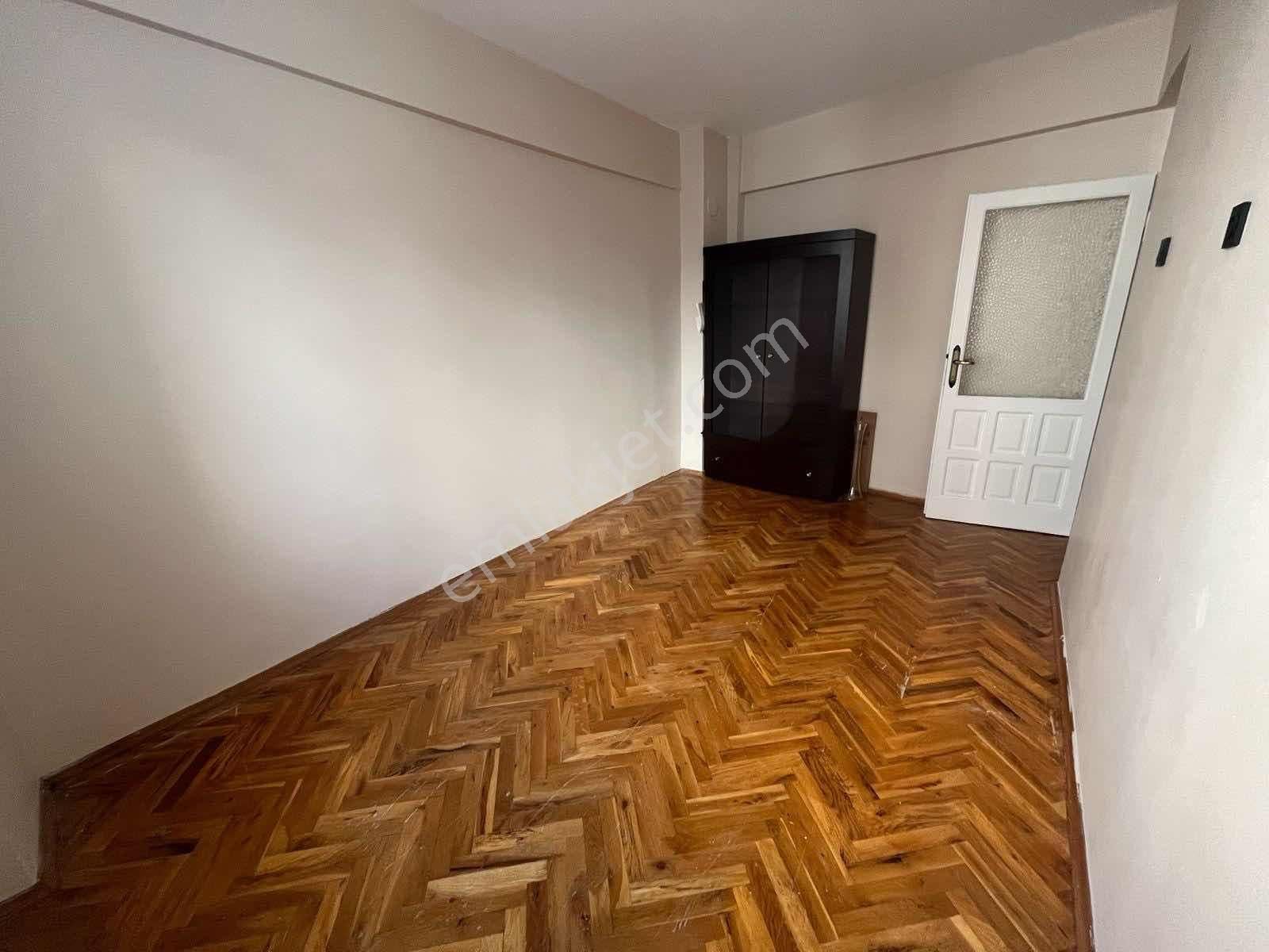 Balçova Korutürk Mah'de Geniş 3+1 Kiralık Daire - Görsel 14
