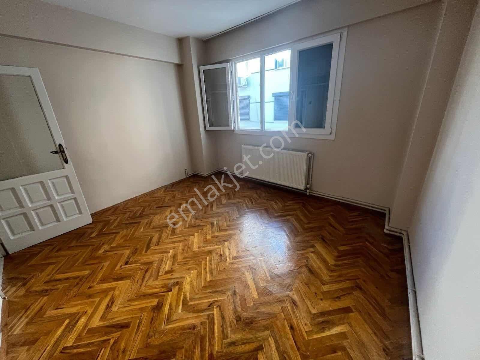 Balçova Korutürk Mah'de Geniş 3+1 Kiralık Daire - Görsel 8
