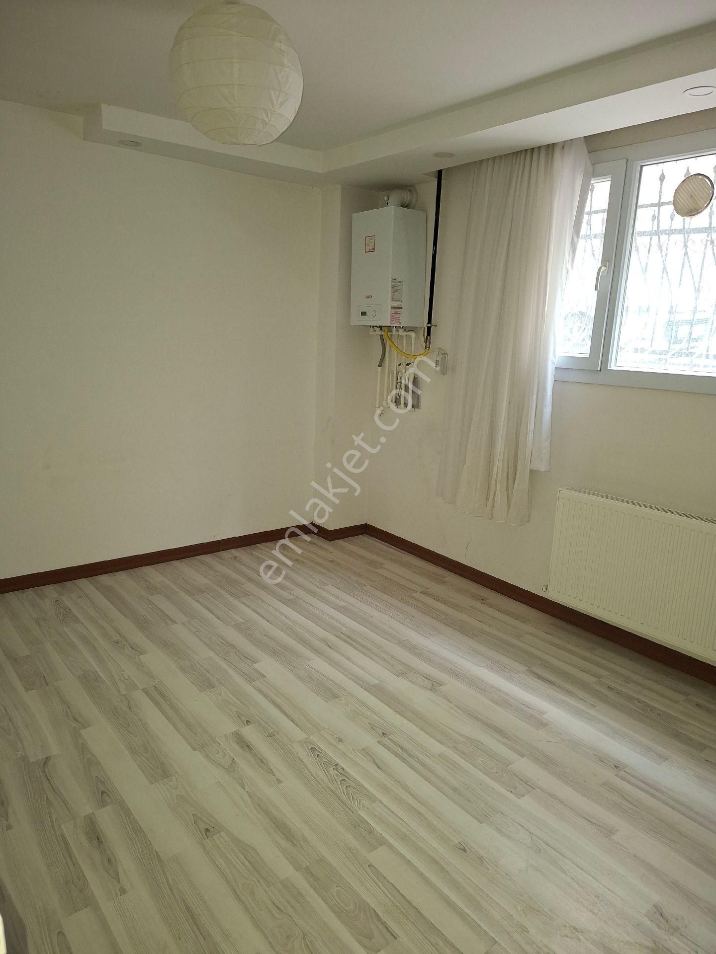 Yenibosna Zafer Mah Kiralık Bahcekat Daire Metro Metröbüse 8dakka Mesafete 1+1 Daire - Görsel 5