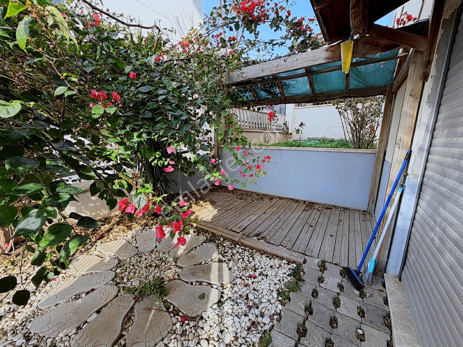 Mustafa Kemal Paşa Mah'de Kendine Ait Bahçeli 1+1 Daire - Görsel 2