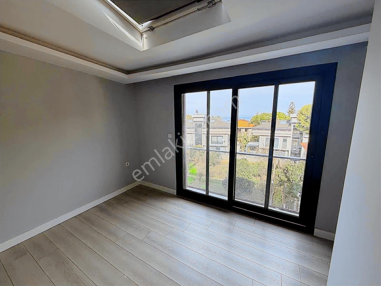 Narlıdere Limanreis'te Deniz Manzaralı 3+1 Dubleks Daire - Görsel 10