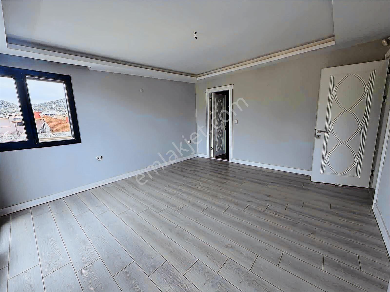 Narlıdere Limanreis'te Deniz Manzaralı 3+1 Dubleks Daire - Görsel 14