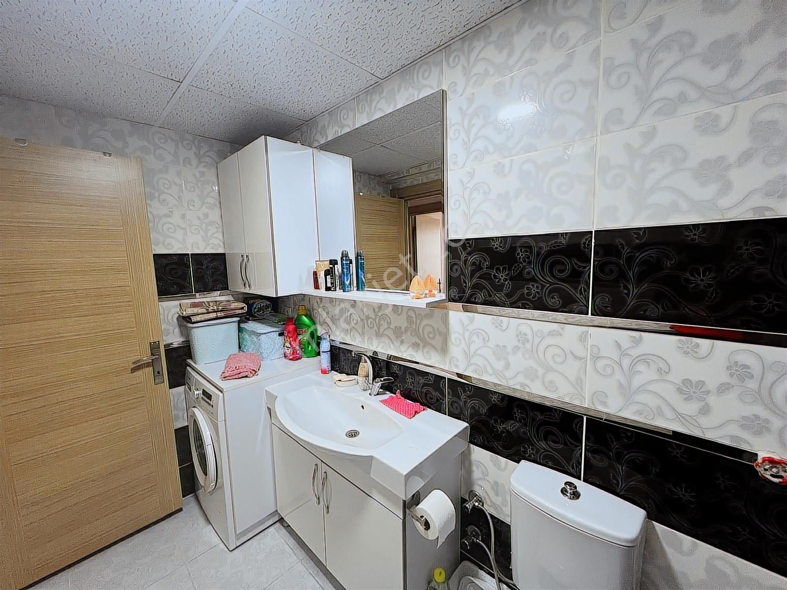 Bozyaka'da Teraslı, Kapalı Mutfaklı, Geniş 2+1 Daire - Görsel 27