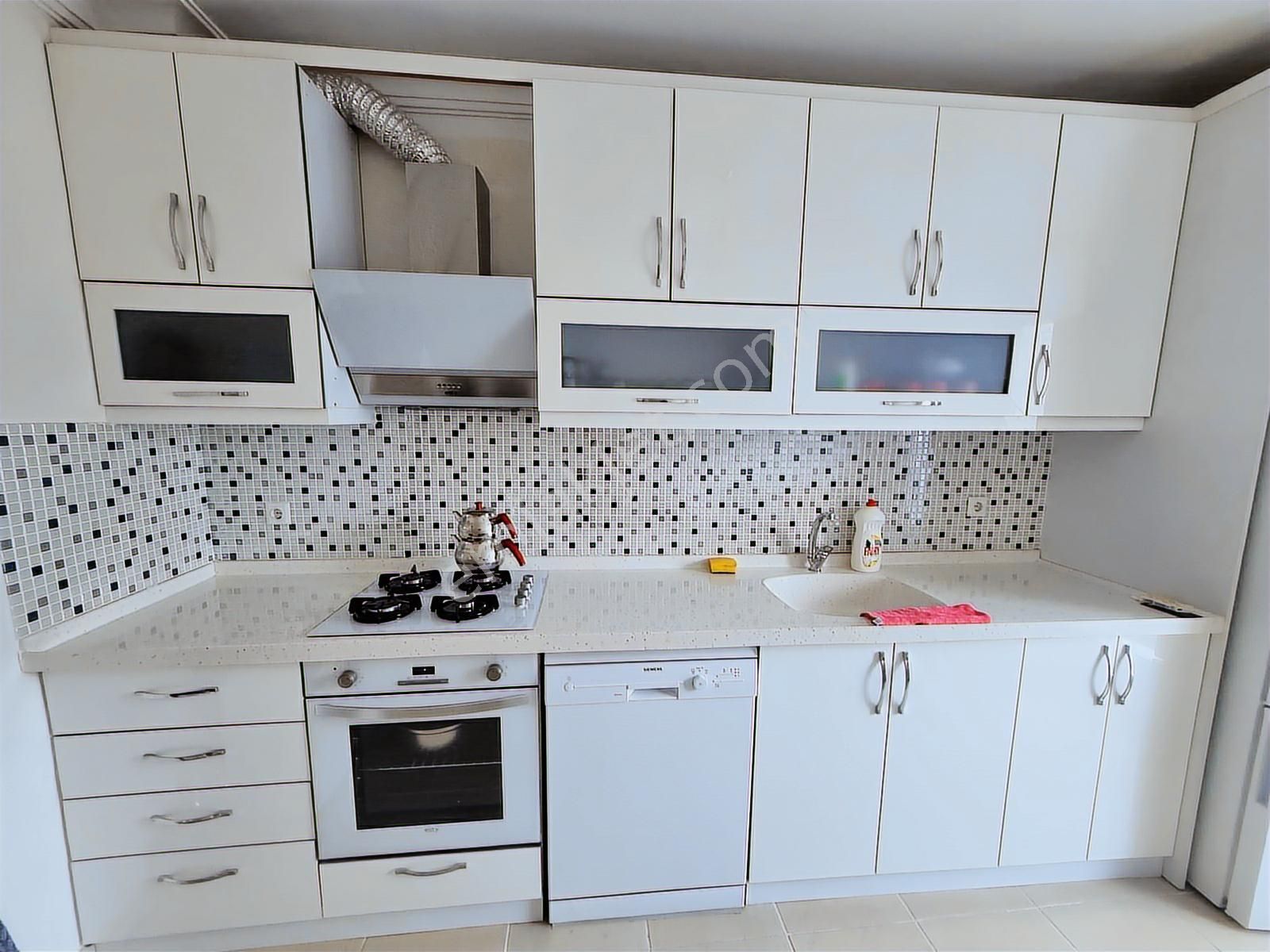 Bozyaka'da Teraslı, Kapalı Mutfaklı, Geniş 2+1 Daire - Görsel 22