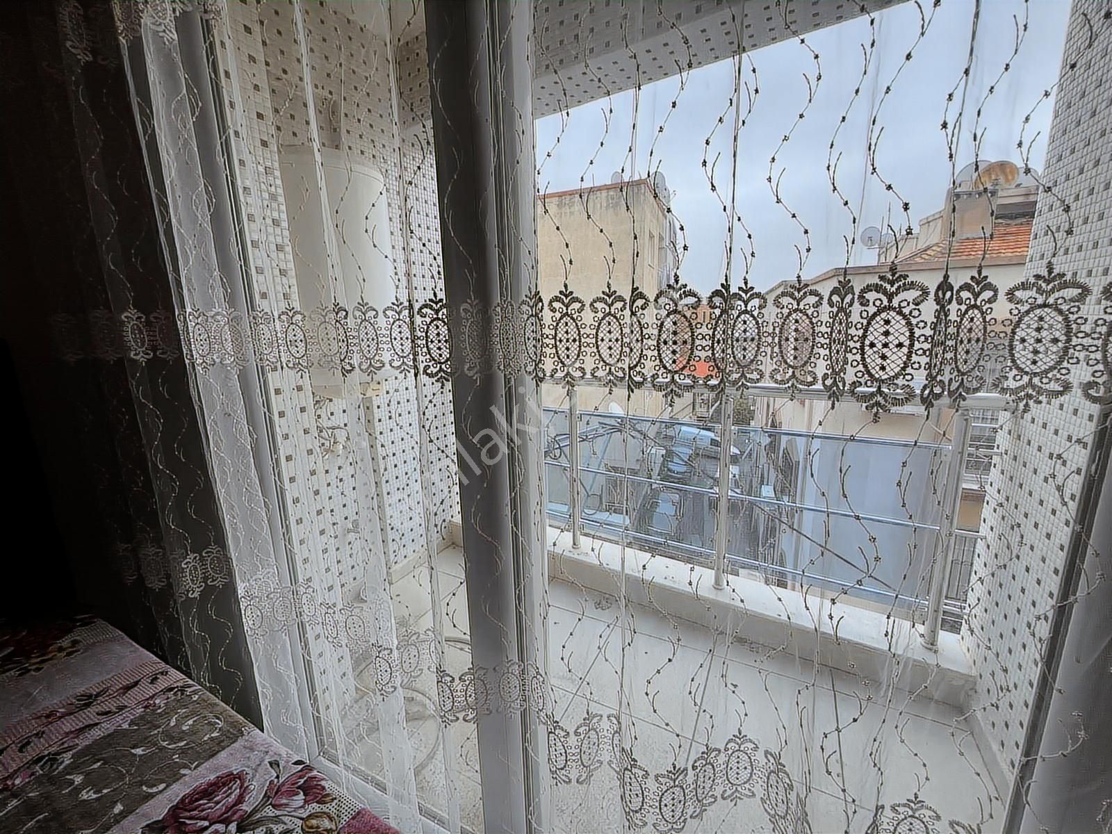 Bozyaka'da Teraslı, Kapalı Mutfaklı, Geniş 2+1 Daire - Görsel 20