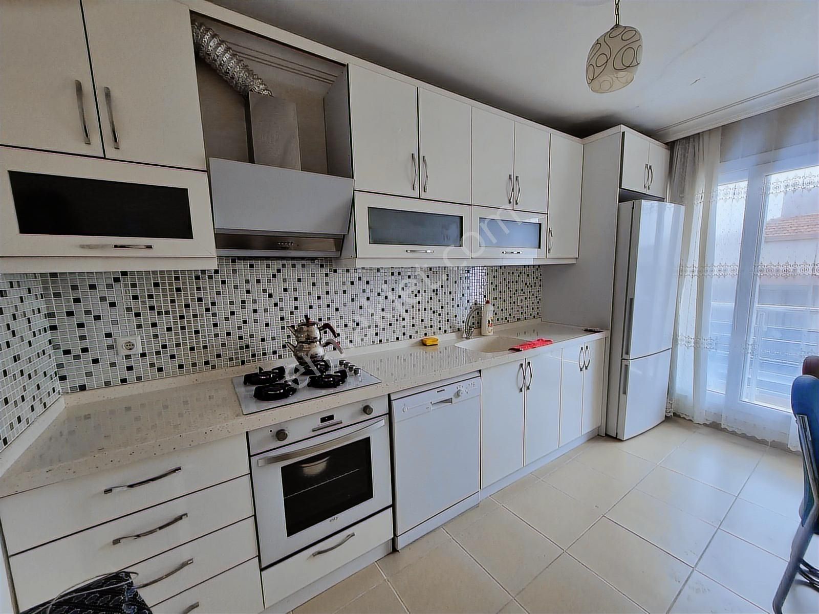 Bozyaka'da Teraslı, Kapalı Mutfaklı, Geniş 2+1 Daire - Görsel 10