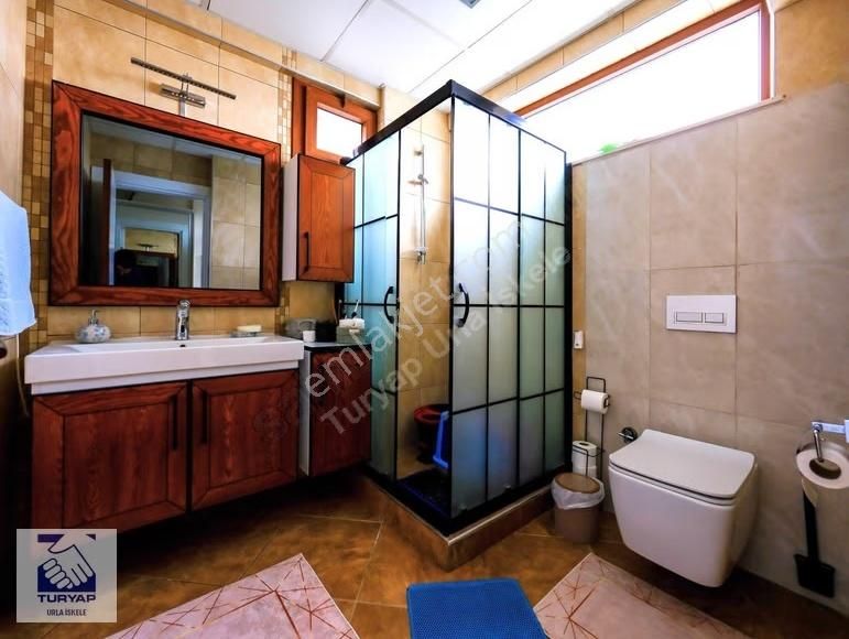 Urla Çeşmealtı Tam Müstakil 7+1 Saunalı Villa - Görsel 23