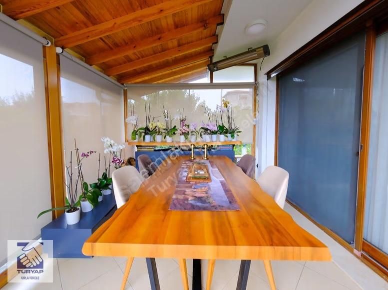 Urla Çeşmealtı Tam Müstakil 7+1 Saunalı Villa - Görsel 32