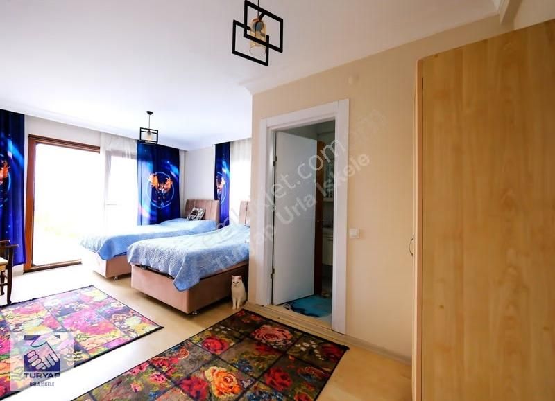 Urla Çeşmealtı Tam Müstakil 7+1 Saunalı Villa - Görsel 26