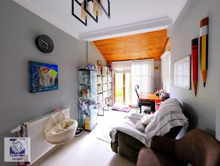 Urla Çeşmealtı Tam Müstakil 7+1 Saunalı Villa - Görsel 17