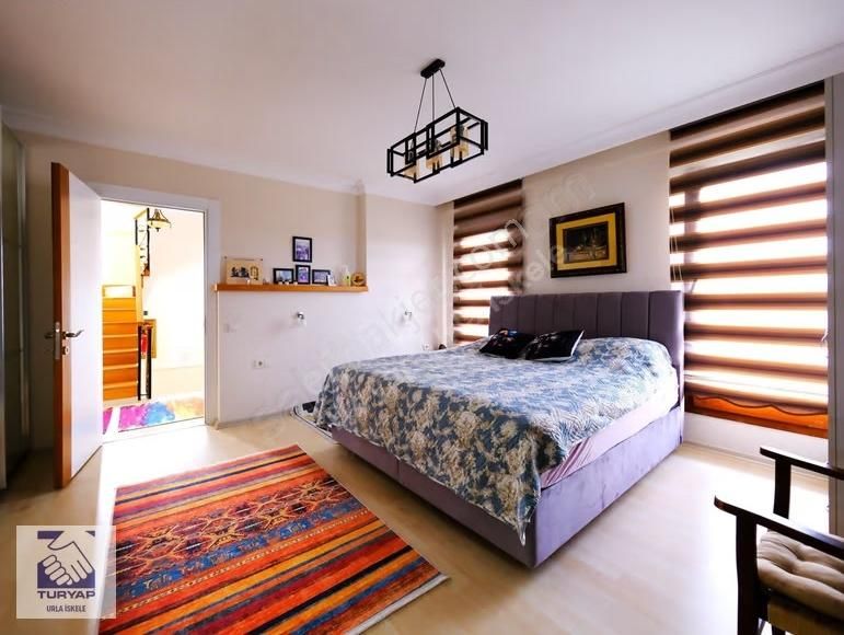 Urla Çeşmealtı Tam Müstakil 7+1 Saunalı Villa - Görsel 21