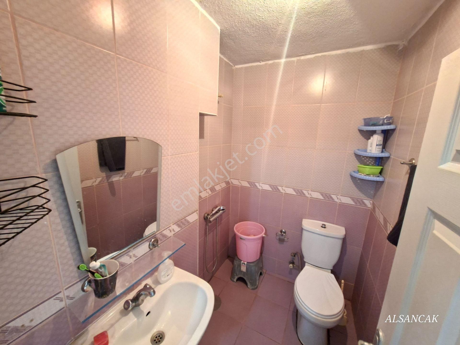 Alsancak Merkezde 4+1 Ön Cephe Teraslı Dubleks Krediye Uygun - Görsel 24