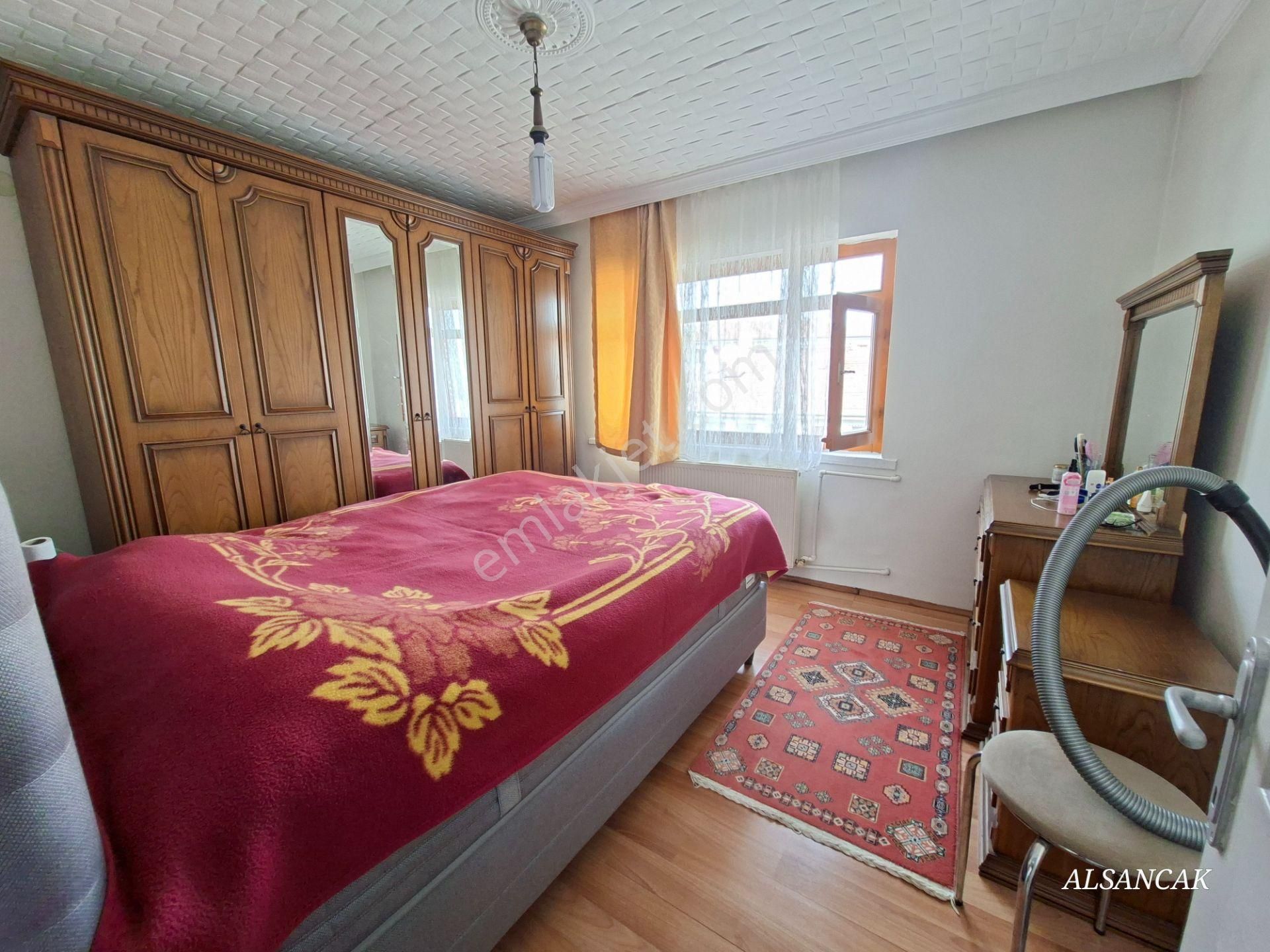 Alsancak Merkezde 4+1 Ön Cephe Teraslı Dubleks Krediye Uygun - Görsel 19