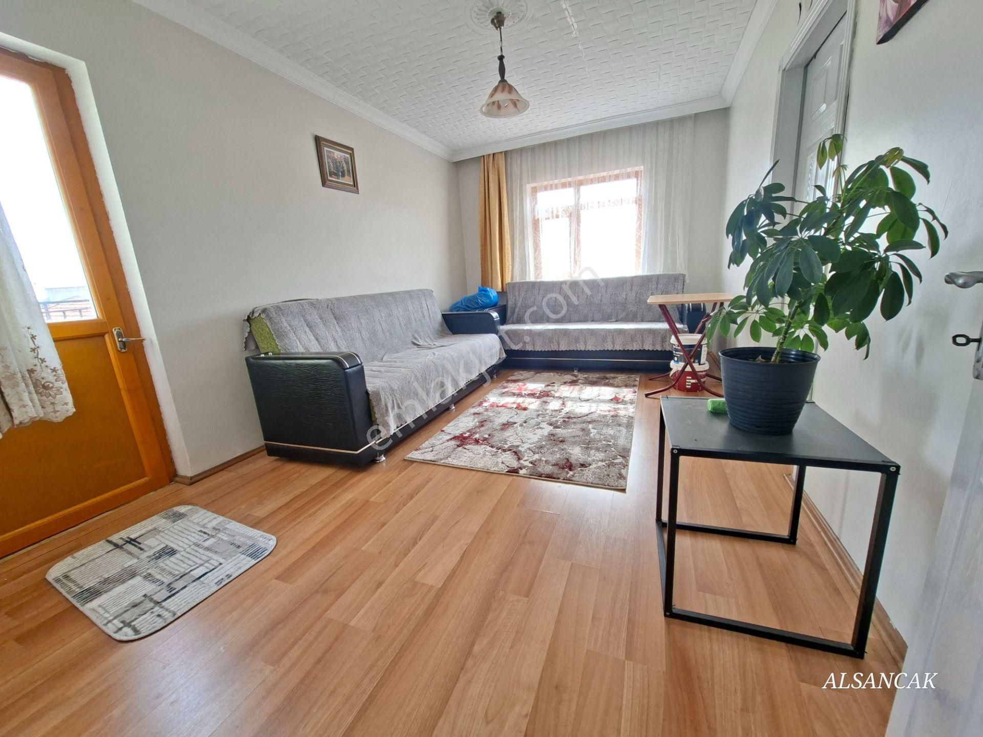 Alsancak Merkezde 4+1 Ön Cephe Teraslı Dubleks Krediye Uygun - Görsel 25