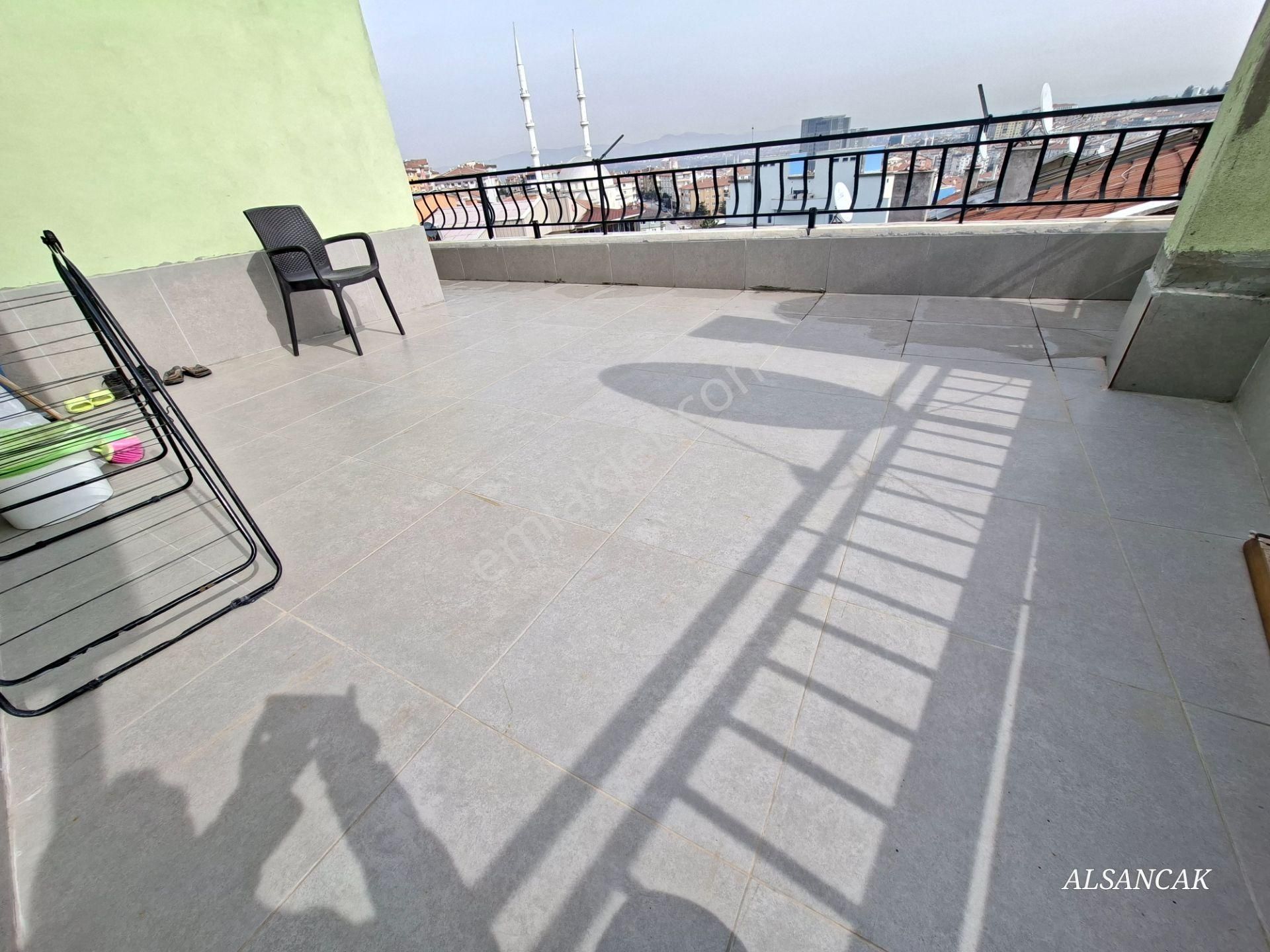 Alsancak Merkezde 4+1 Ön Cephe Teraslı Dubleks Krediye Uygun - Görsel 30
