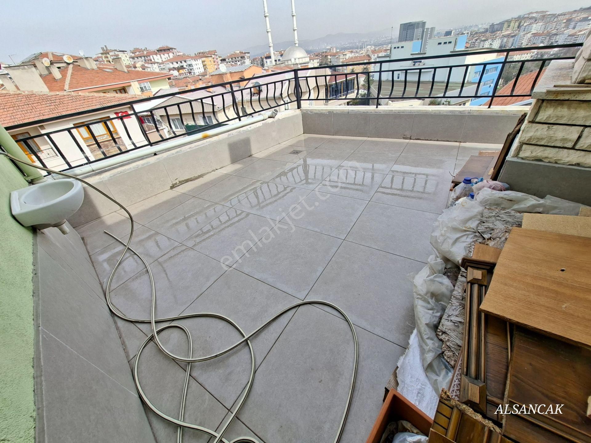 Alsancak Merkezde 4+1 Ön Cephe Teraslı Dubleks Krediye Uygun - Görsel 21