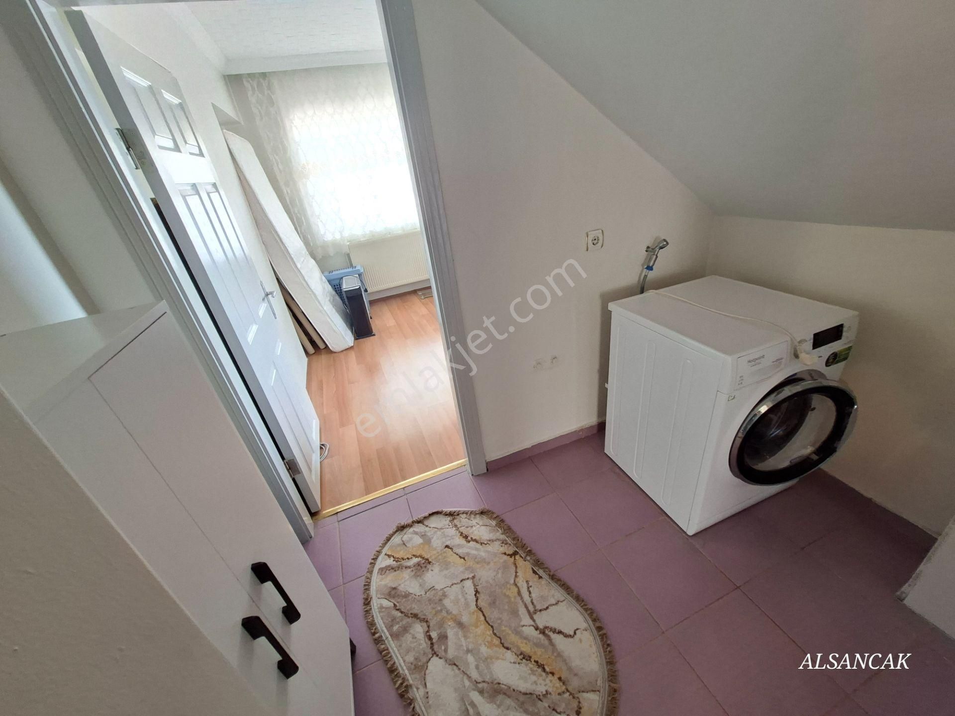 Alsancak Merkezde 4+1 Ön Cephe Teraslı Dubleks Krediye Uygun - Görsel 16