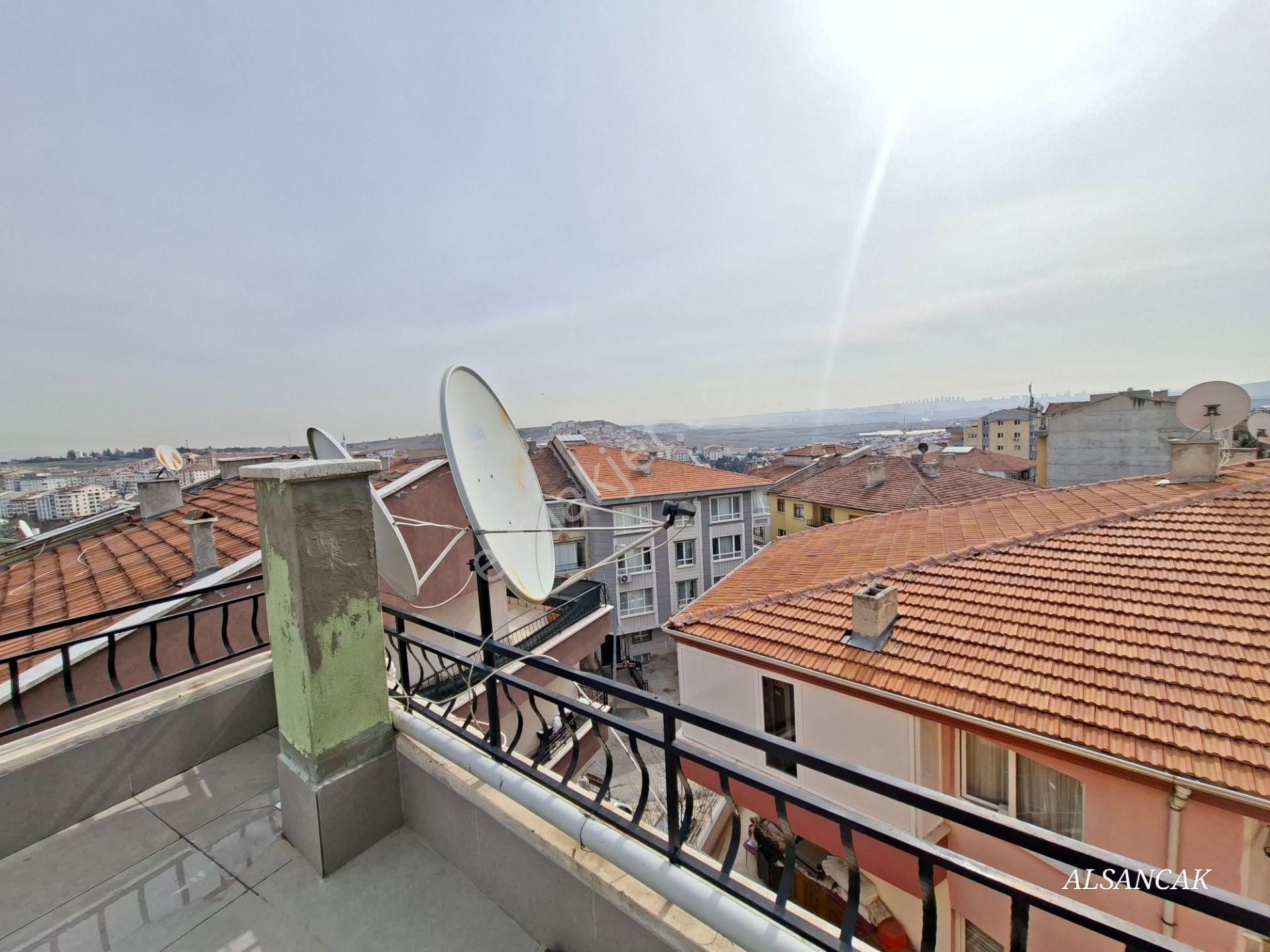 Alsancak Merkezde 4+1 Ön Cephe Teraslı Dubleks Krediye Uygun - Görsel 32