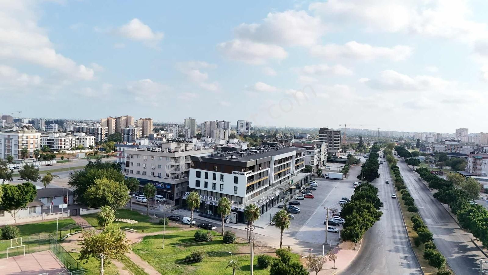 Göksu Cadde 22'de Cadde Cephe Sıfır 2+1 Satılık Daire - Görsel 9