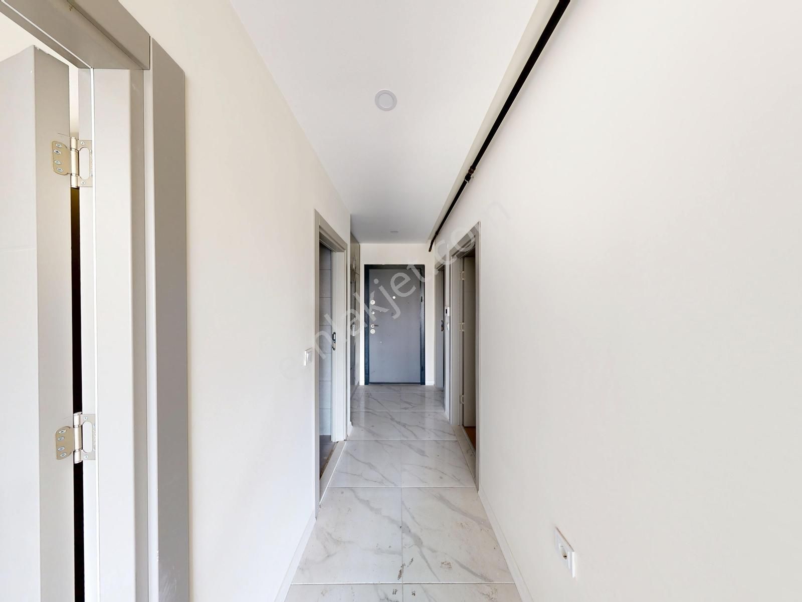 Göksu Cadde 22'de Cadde Cephe Sıfır 2+1 Satılık Daire - Görsel 13