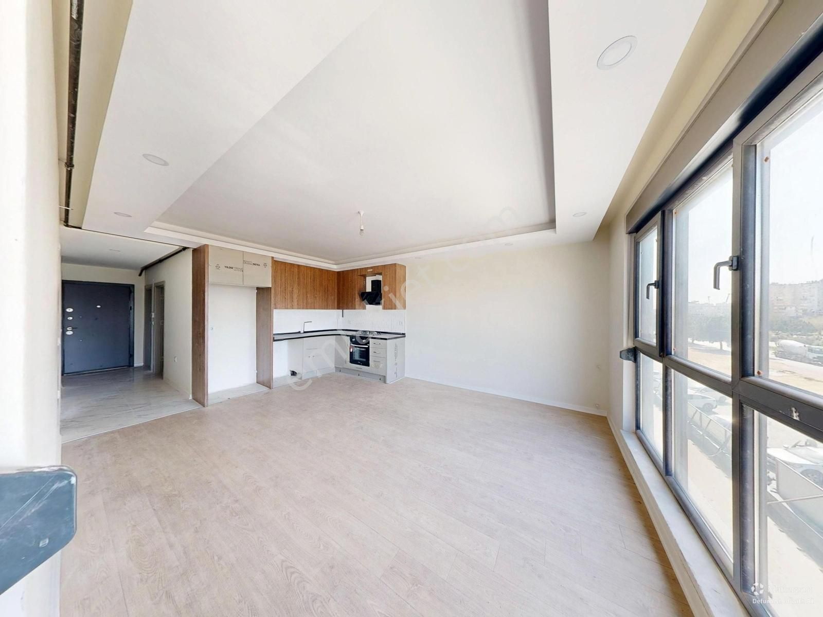 Göksu Cadde 22'de Cadde Cephe Sıfır 2+1 Satılık Daire - Görsel 12