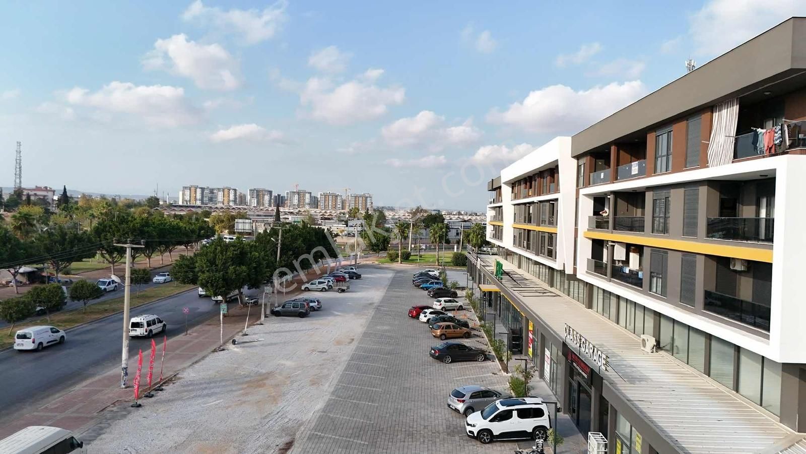 Göksu Cadde 22'de Cadde Cephe Sıfır 2+1 Satılık Daire - Görsel 30