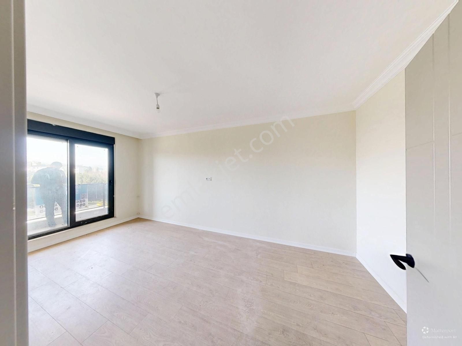 Göksu Cadde 22'de Cadde Cephe Sıfır 2+1 Satılık Daire - Görsel 16