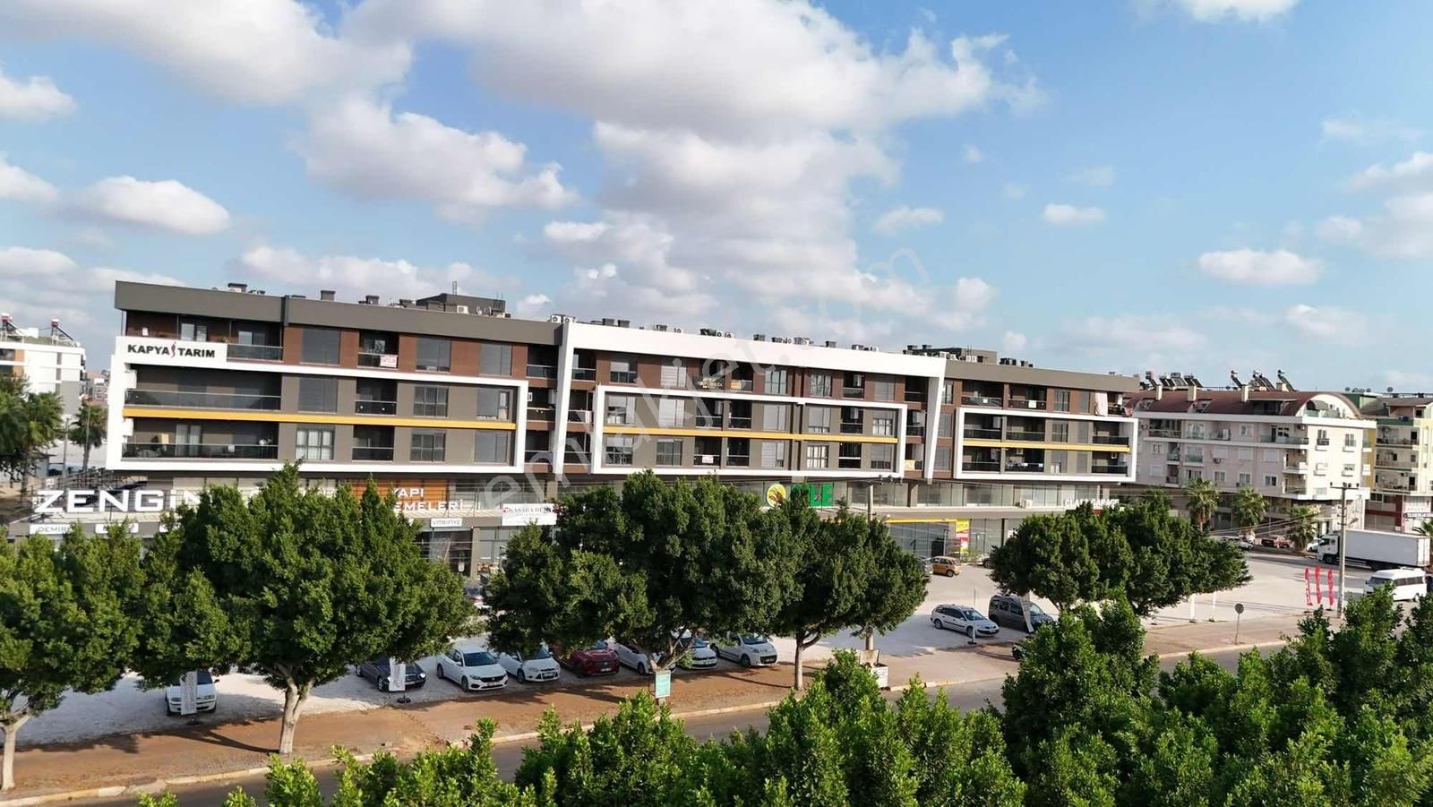 Göksu Cadde 22'de Cadde Cephe Sıfır 2+1 Satılık Daire - Görsel 27