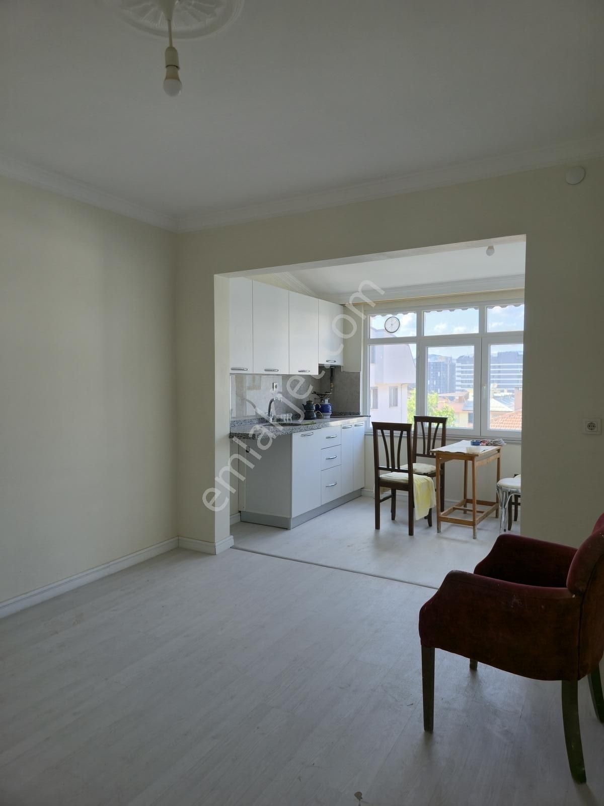 Pendik Güzelyalıda 3+1 Satılık Daire - Görsel 25