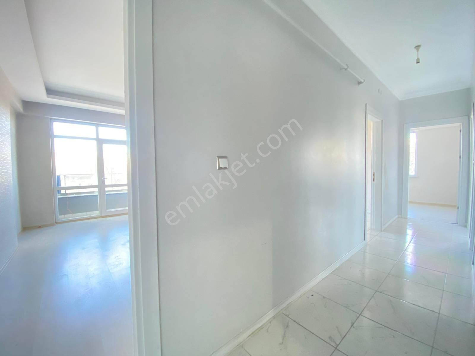 Karatay Yanık Camisi Karşısı Eymen Sitesinde Kullanıma Hazır 3+1 - Görsel 13