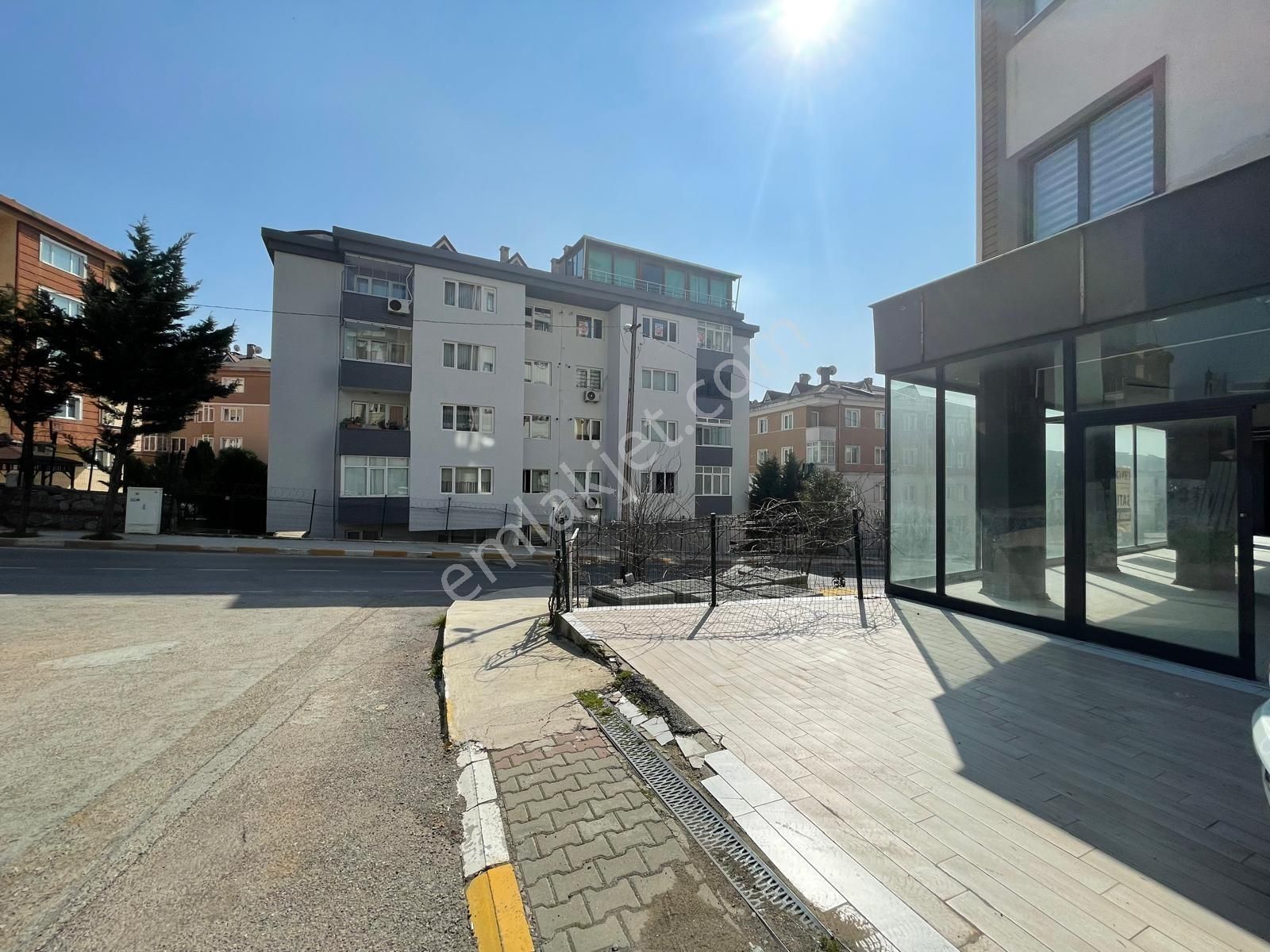 Chn Group Gayrimenkul'den Satılık Ticari Dükkan - Görsel 16