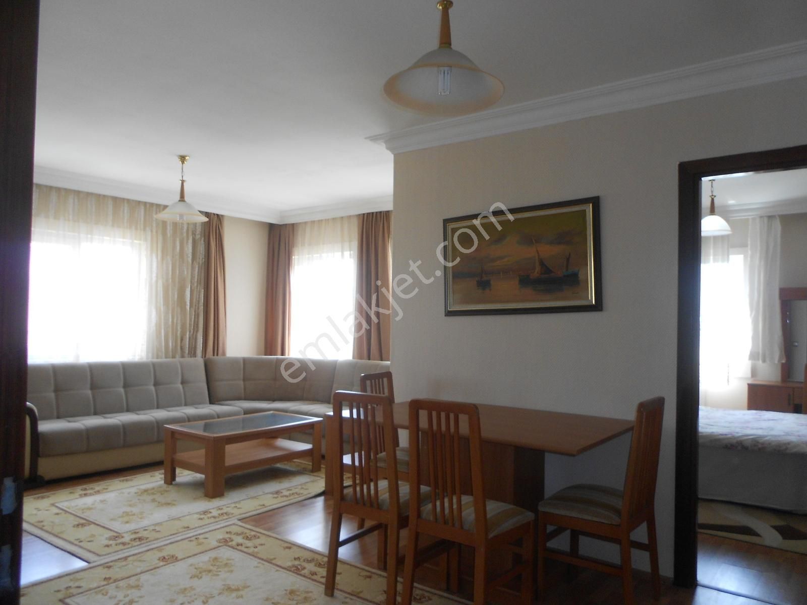 Tercüman Evlerinde 30 Yıllık 7/24 Güvenlikli Eşyalı 105m2 2+1 - Görsel 3
