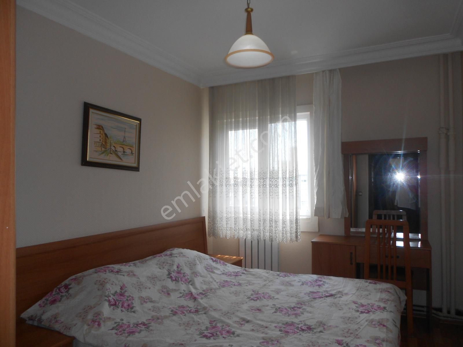 Tercüman Evlerinde 30 Yıllık 7/24 Güvenlikli Eşyalı 105m2 2+1 - Görsel 10