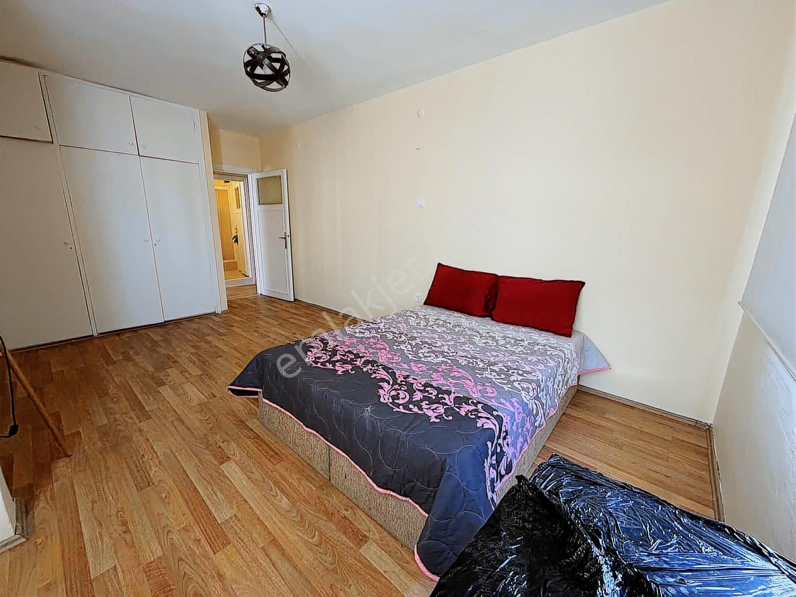 Göztepe Mahallesinde 3+1 Satılık Daire - Görsel 12