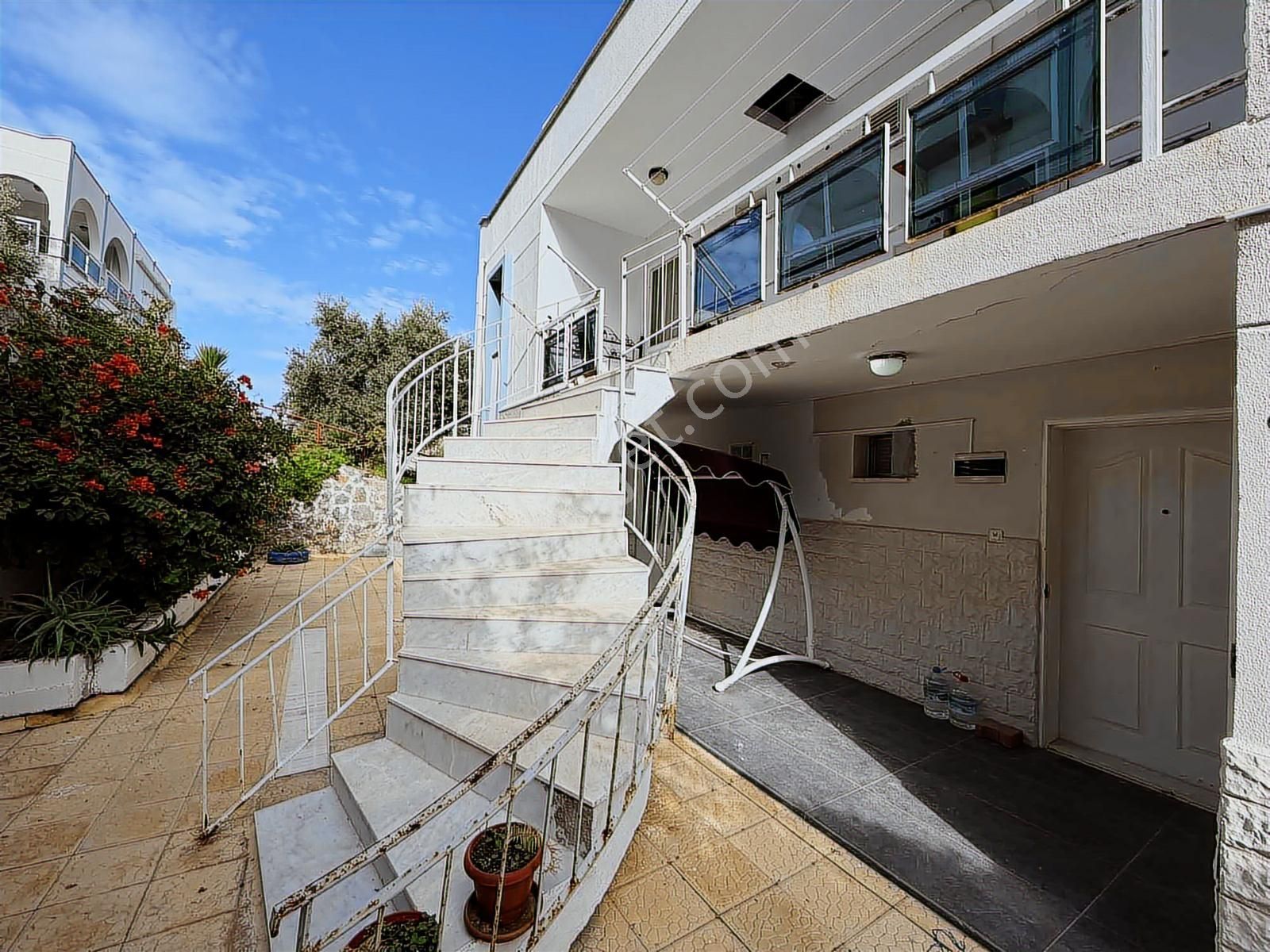 Çeşme Fenerburnun'da 1+1 Fırsat Satılık Daire - Görsel 17