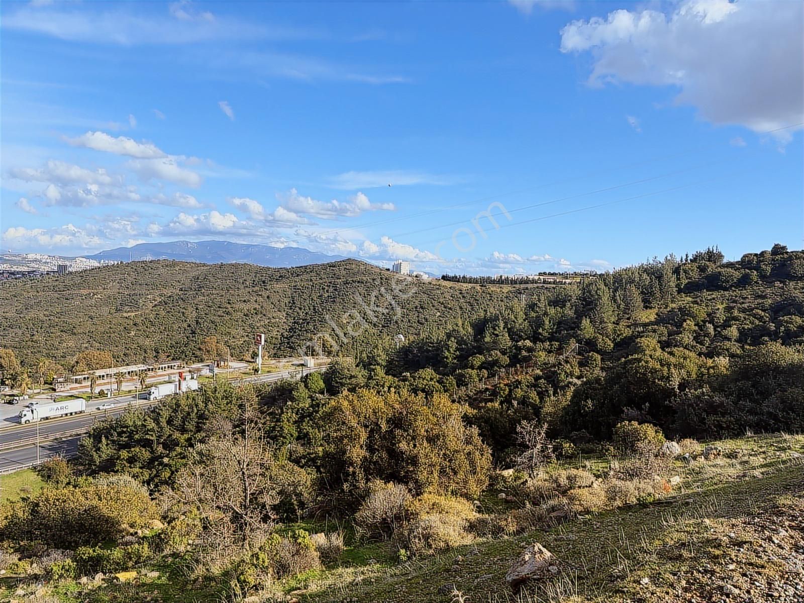 Balçova Çetin Emeç'te İmar Sınırında Müstakil Tapulu Arsa - Görsel 2