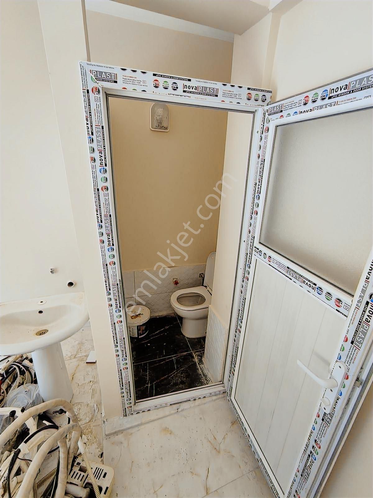 Buca Mustafa Kemal'de Tadilatlı Kiralık Dükkan - Görsel 6