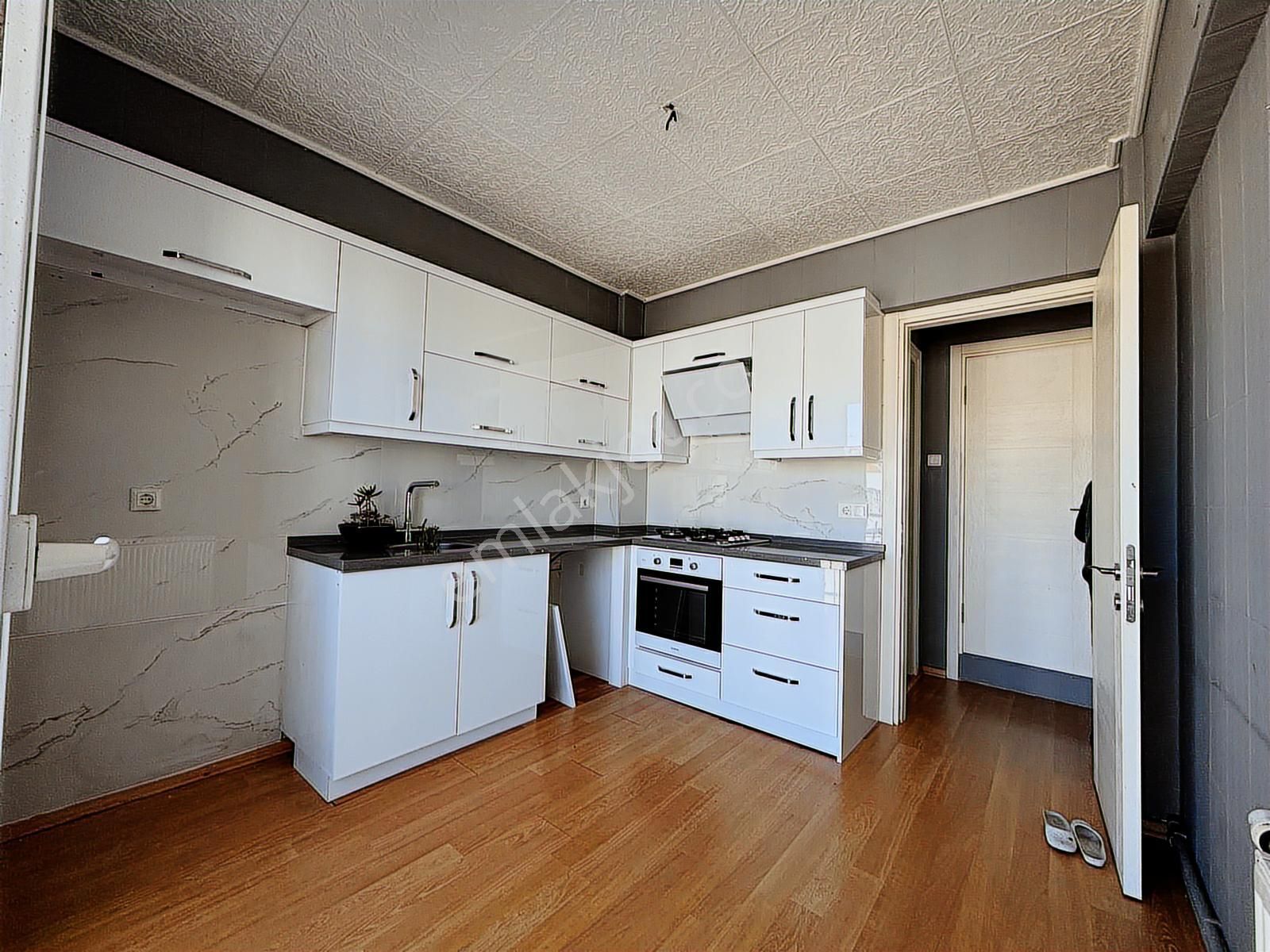 Narlıdere Ilıca Da Kiralık 2+1 Daire - Görsel 8