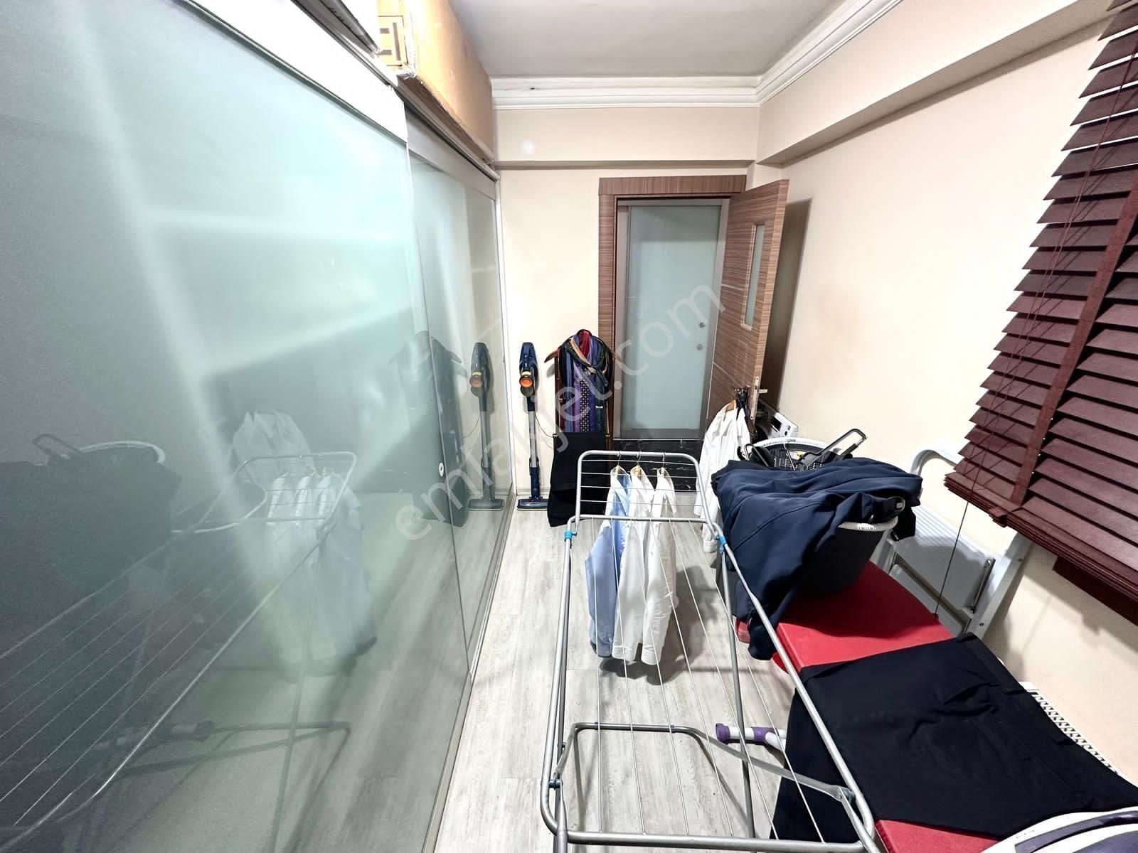 Konak 2. Karantina'da 3+1 110 M2 Arakat - Görsel 8