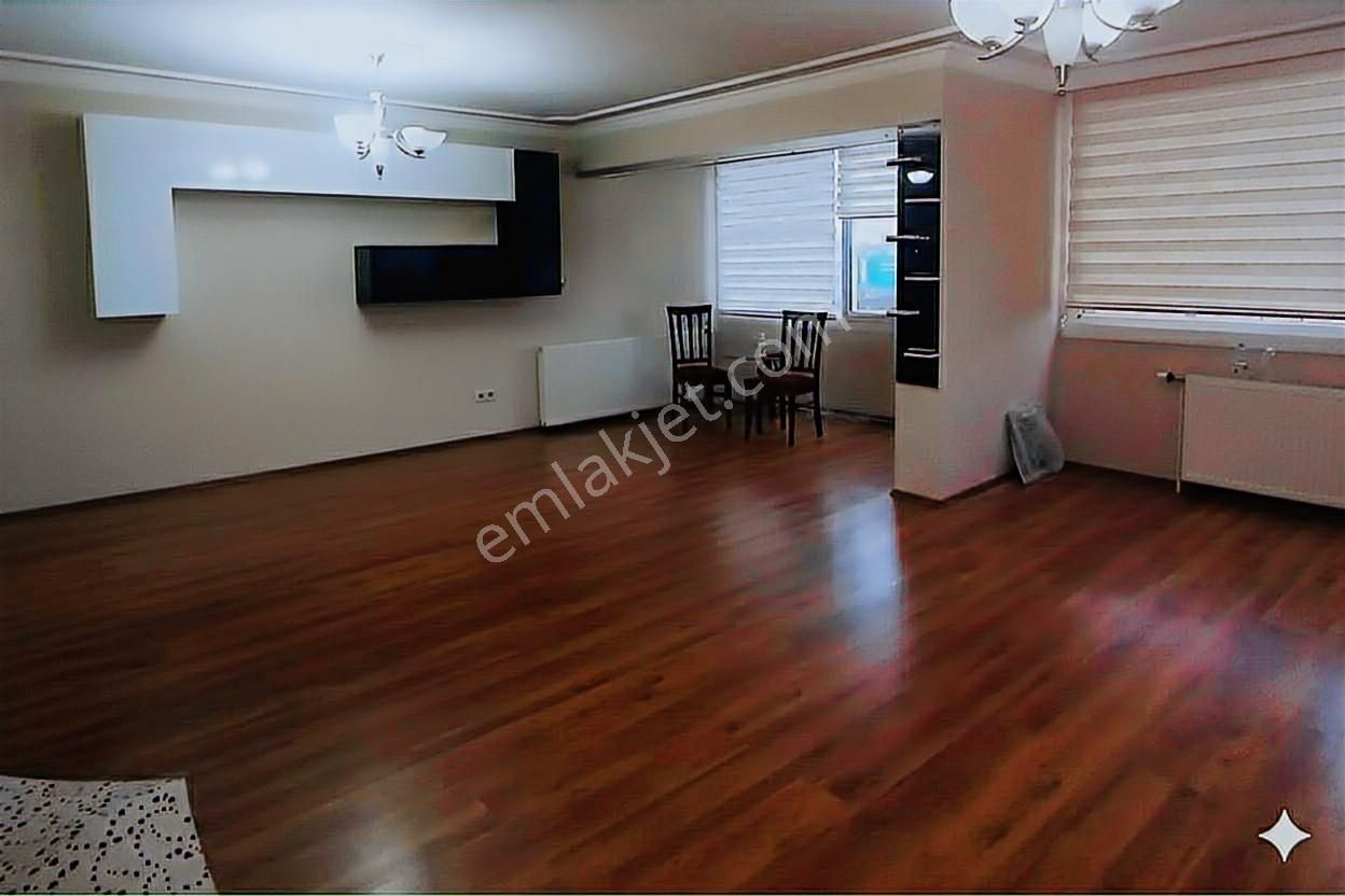 Karşıyaka Çarşı Bitiminde Site İçi Yapılı 3+1 160 M2 - Görsel 2